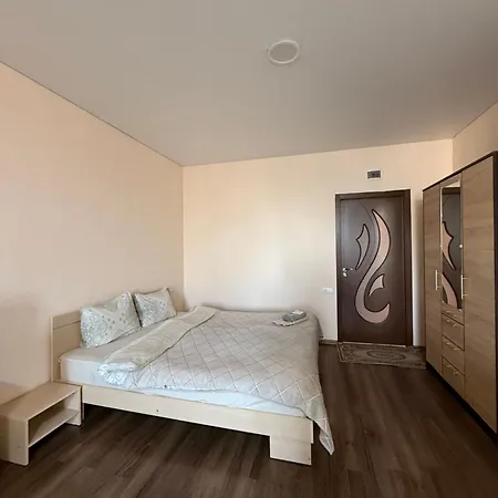 Dreamhotel *