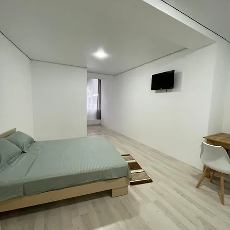 Dreamhotel 아파트호텔 키시나우